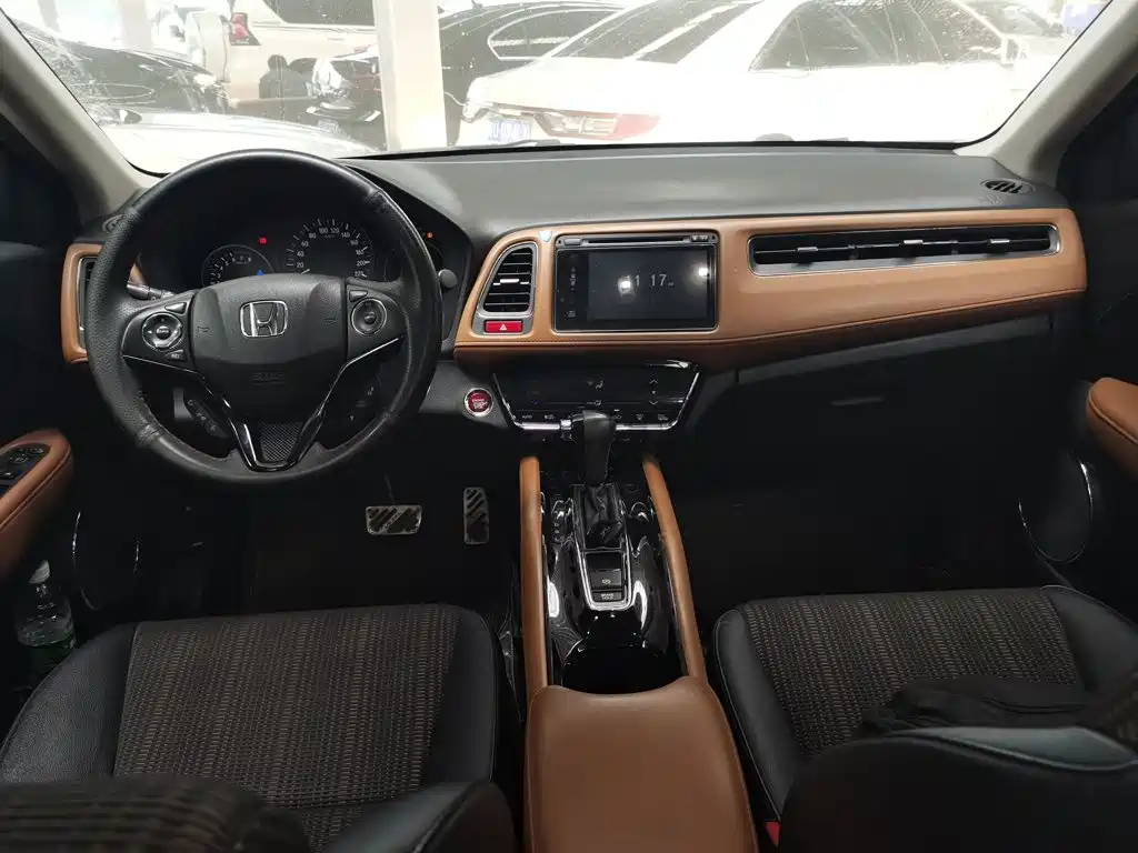 Honda Vezel 2015 — фото 10