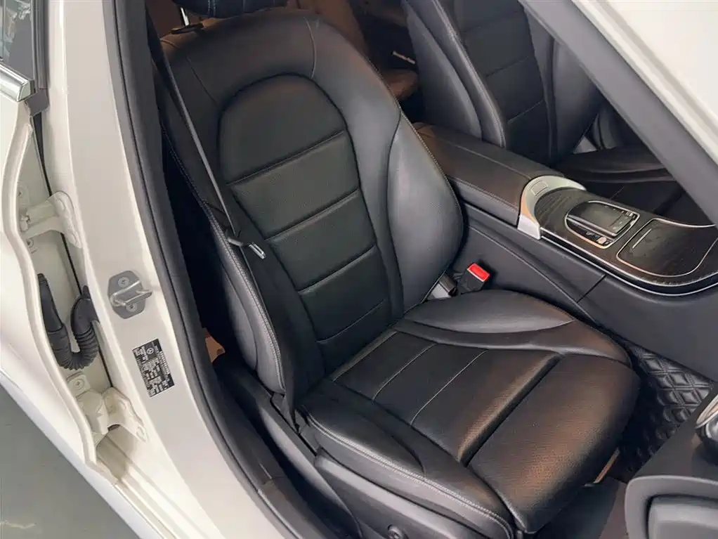 Mercedes-Benz C-Class 2018 — фото 11
