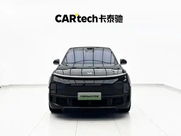 Li Auto L8 2025