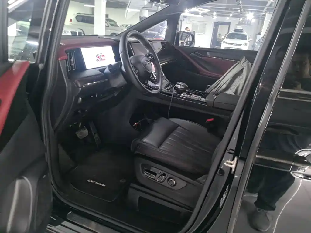 GAC Motor Trumpchi M8 2024 — фото 11