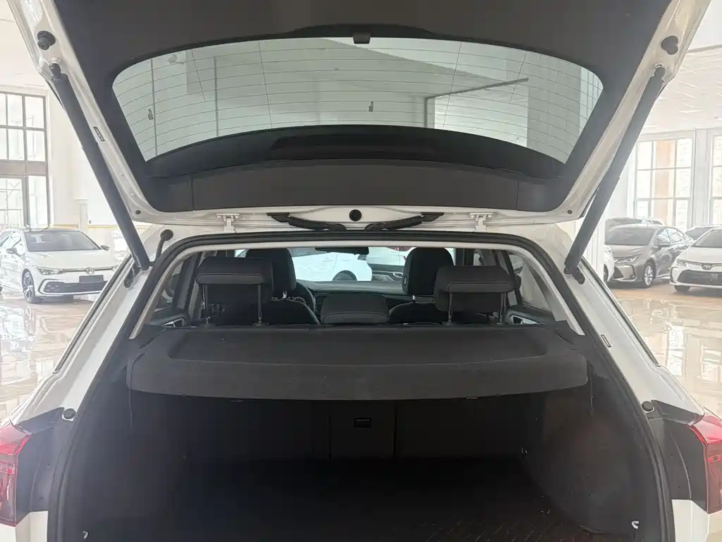 Volkswagen T-Roc 2022 — фото 17