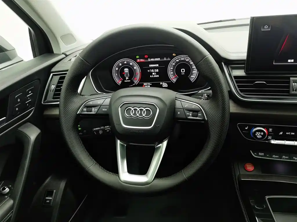 Audi Q5L 2022 — фото 11