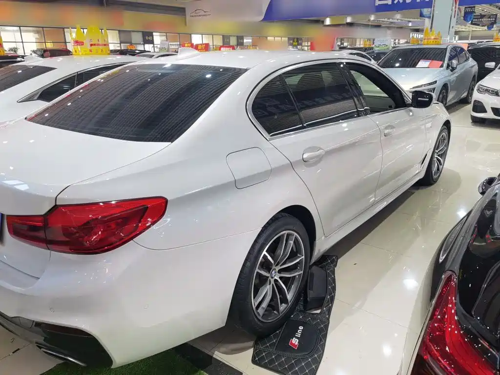 BMW 5 Series 2020