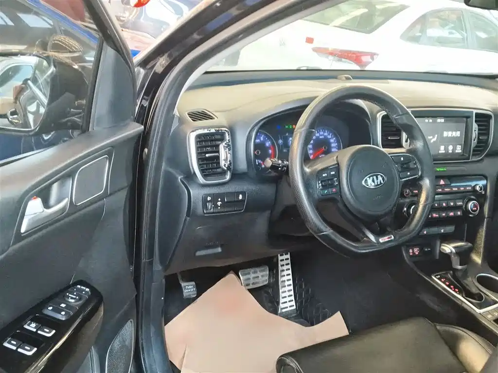 Kia KX5 2016 — фото 12