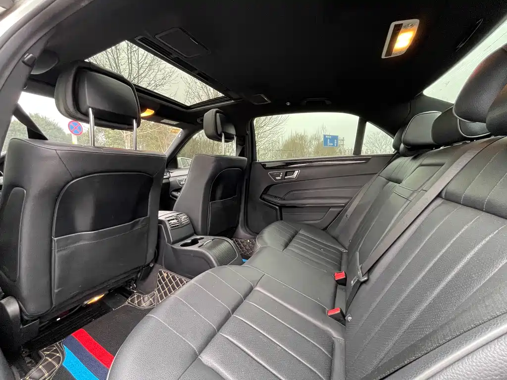 Mercedes-Benz E-Class 2015 — фото 9