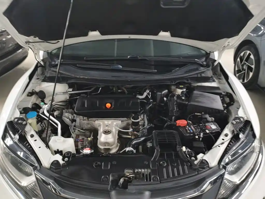 Honda Jade 2018 — фото 19