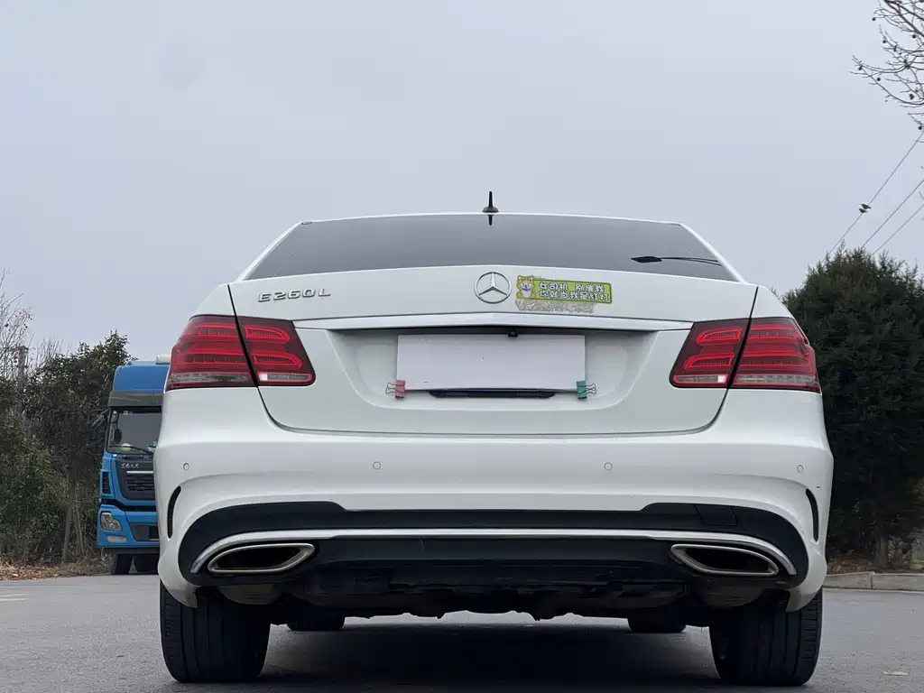 Mercedes-Benz E-Class 2015 — фото 6
