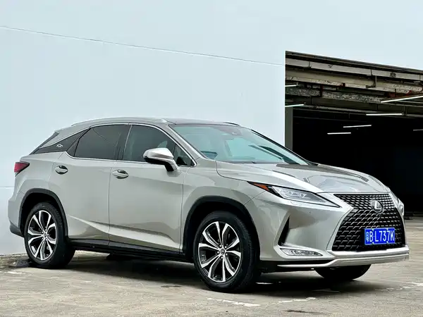 Lexus RX 2021