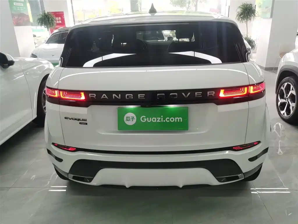 Land Rover Evoque 2022 — фото 4