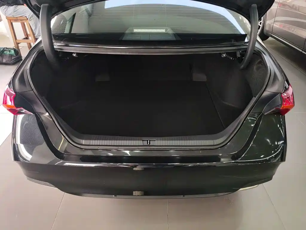 Toyota Avalon 2023 — фото 15