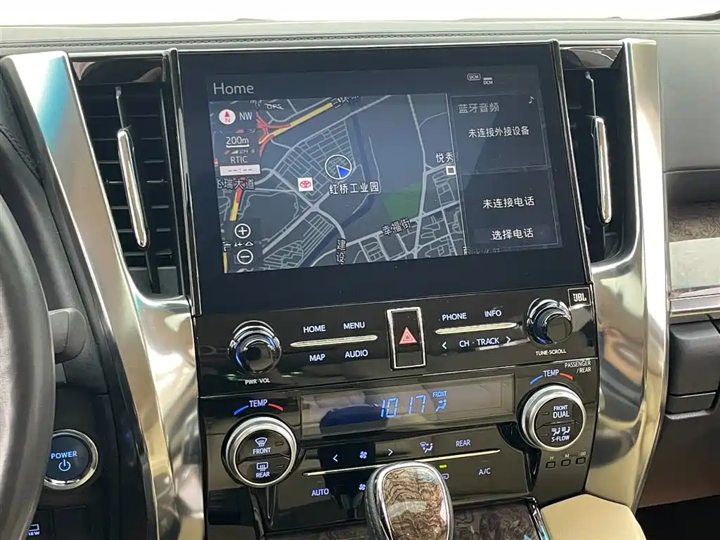 Toyota Alphard 2023 — фото 24