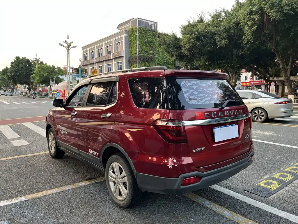 Changan Auchan CX70 2016 — фото 5