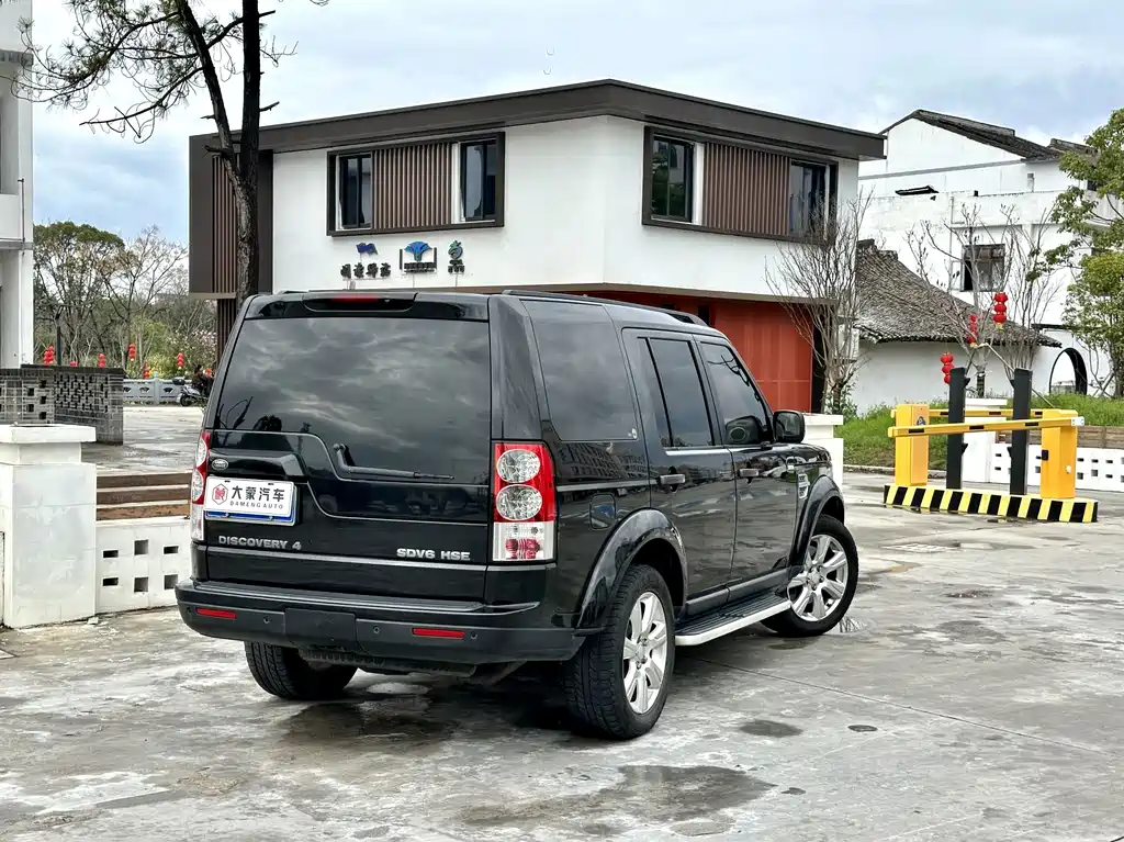 Land Rover Discovery 2013 — фото 12