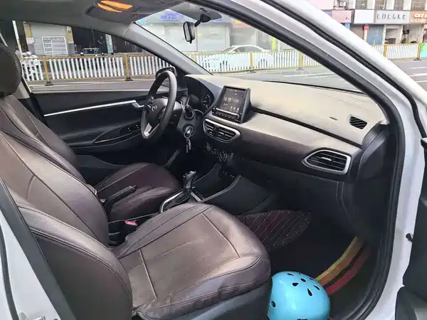 Hyundai Yuedong 2018