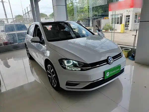 Volkswagen Golf 2020