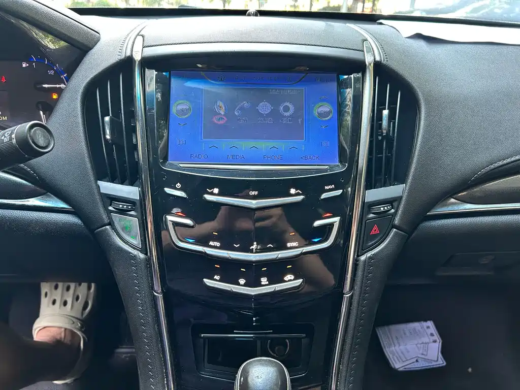 Cadillac ATS-L 2015 — фото 11