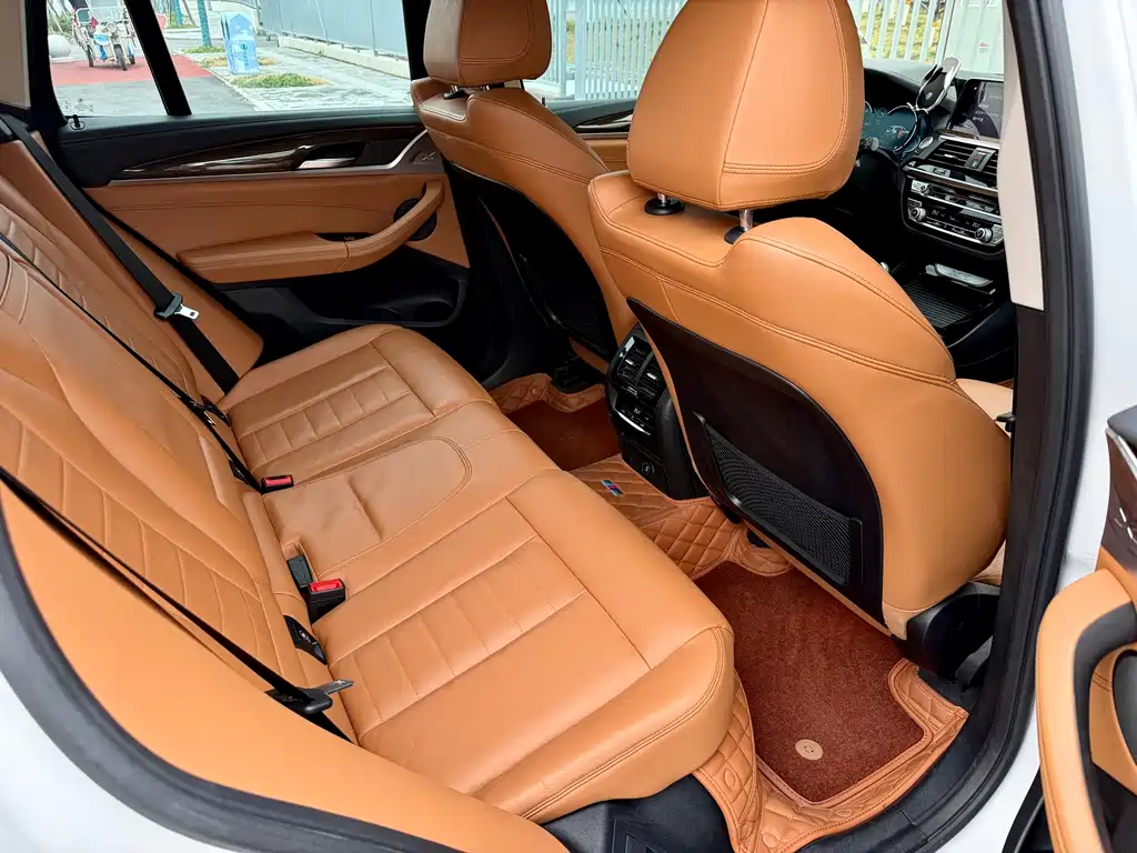 BMW X3 2018 — фото 10