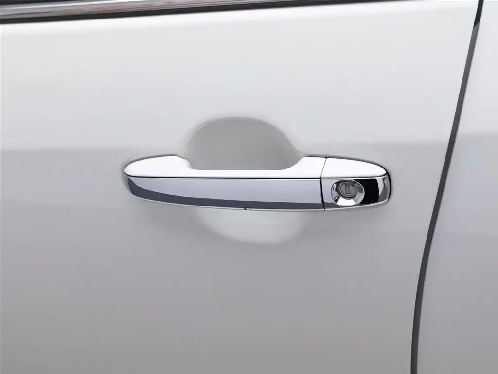 Toyota Camry 2016 — фото 18