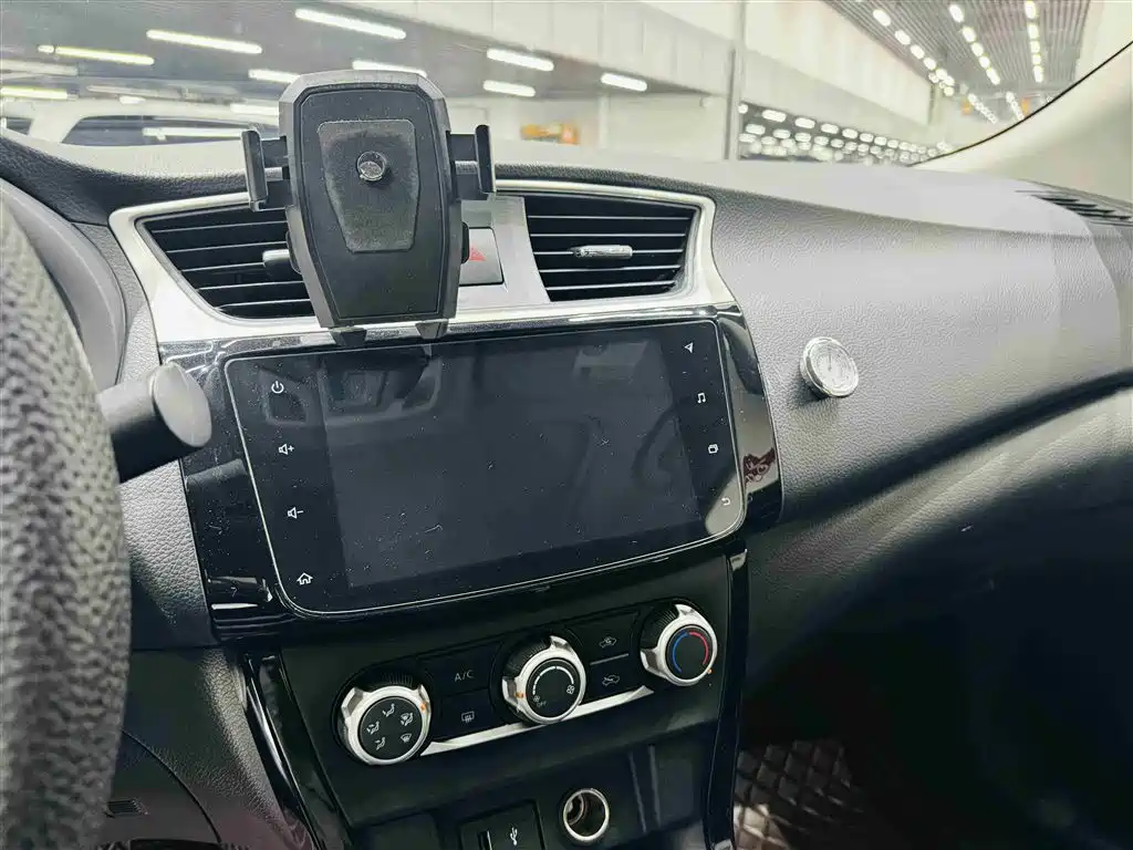 Nissan Sylphy 2021 — фото 14