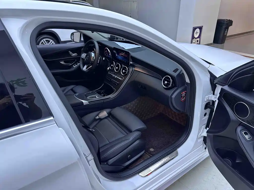 Mercedes-Benz C-Class 2021 — фото 10