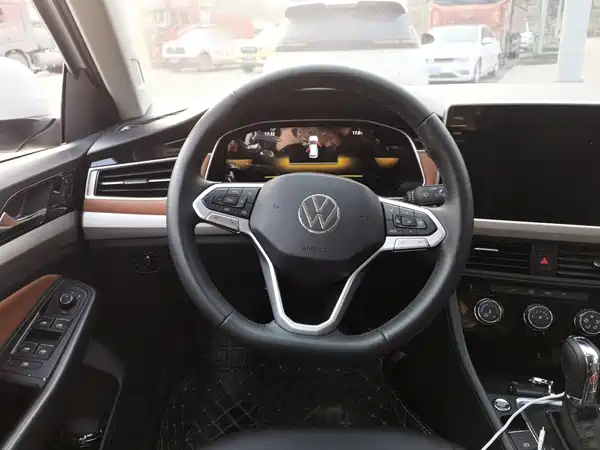 Volkswagen Bora 2024