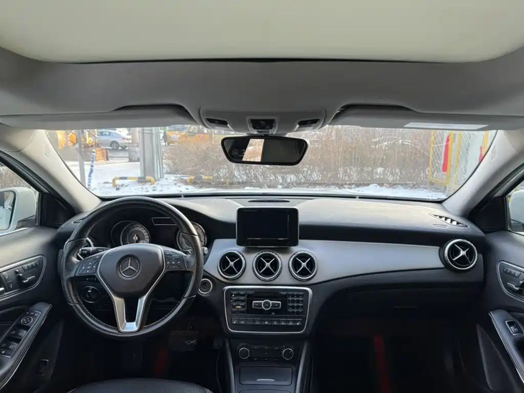 Mercedes-Benz GLA 2015 — фото 8
