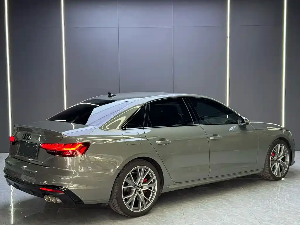 Audi S4 2023
