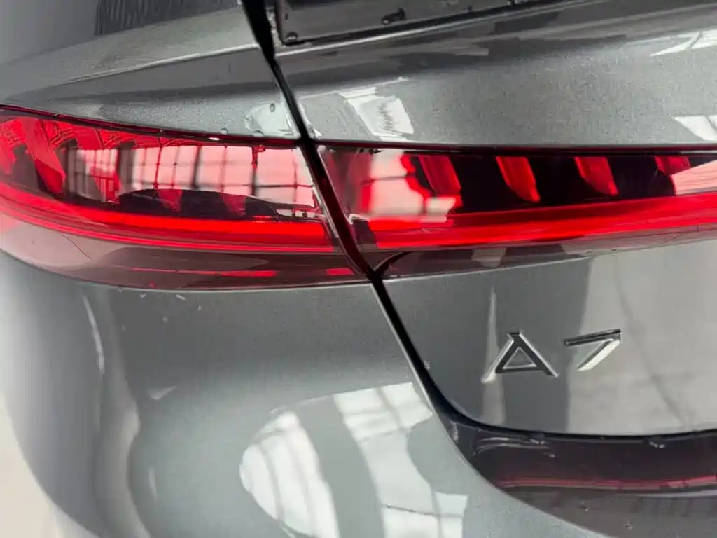 Audi A7 2024 — фото 11