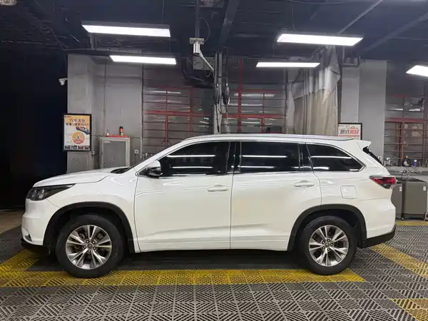 Toyota Highlander 2017