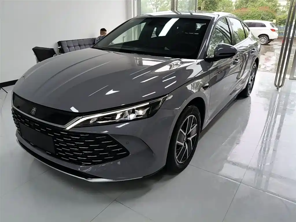 BYD Qin L 2026 — фото 1