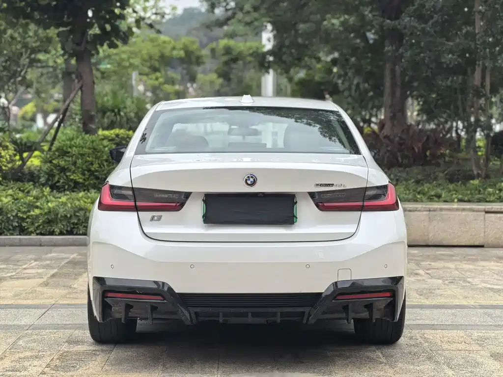 BMW i3 2023 — фото 11