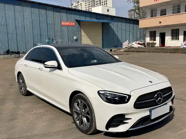 Mercedes-Benz E-Class 2021