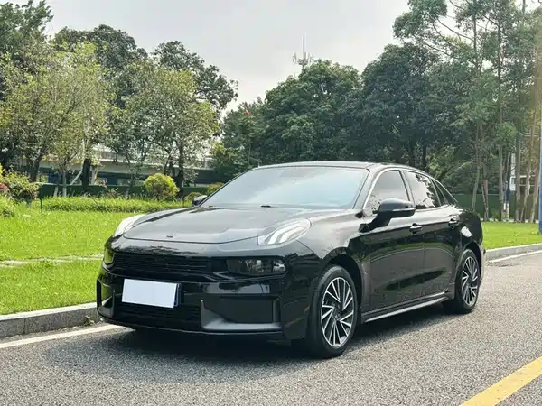 Lynk & Co 03 2021