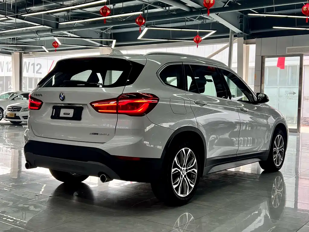 BMW X1 2019 — фото 18