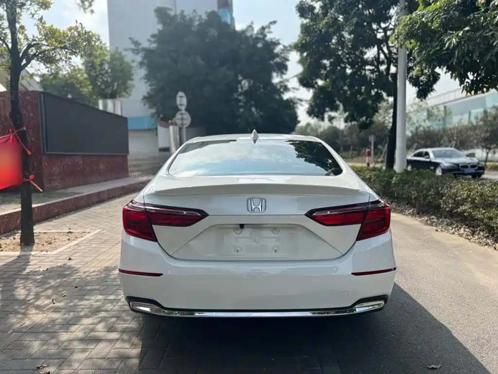 Honda Inspire 2020 — фото 25