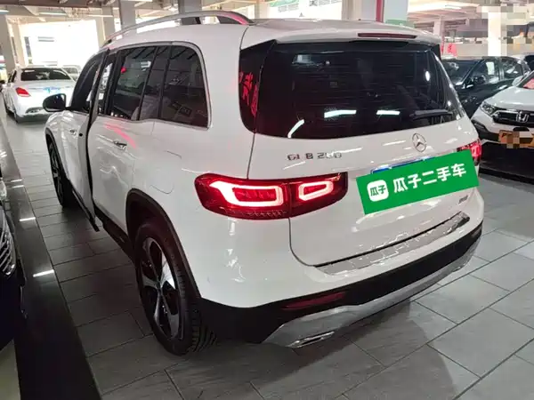 Mercedes-Benz GLB 2021