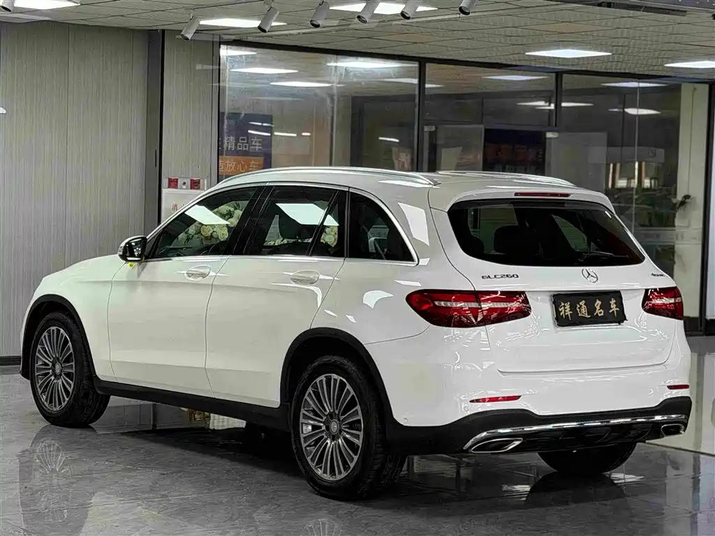 Mercedes-Benz GLC 2018 — фото 10