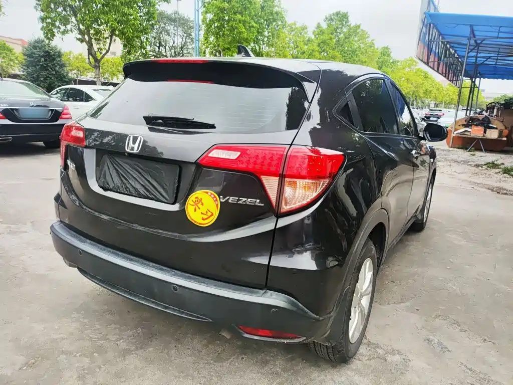 Honda Vezel 2016