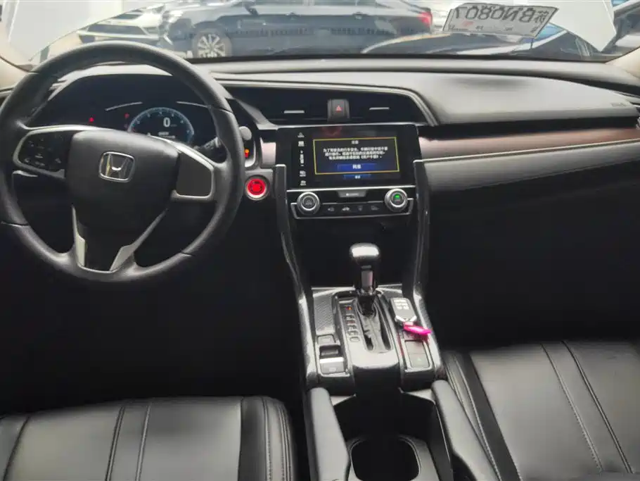 Honda Civic 2019 — фото 12