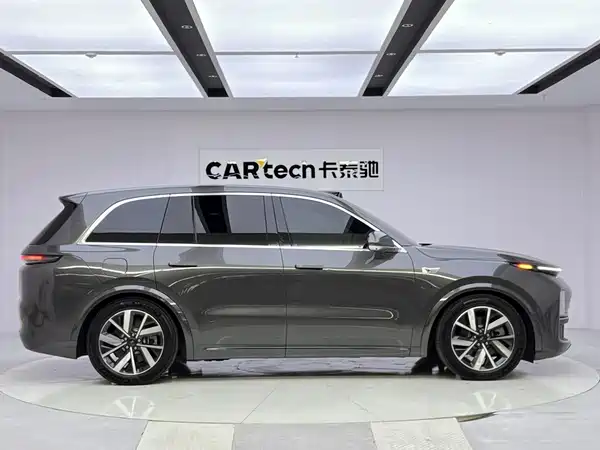 Li Auto L8 2024