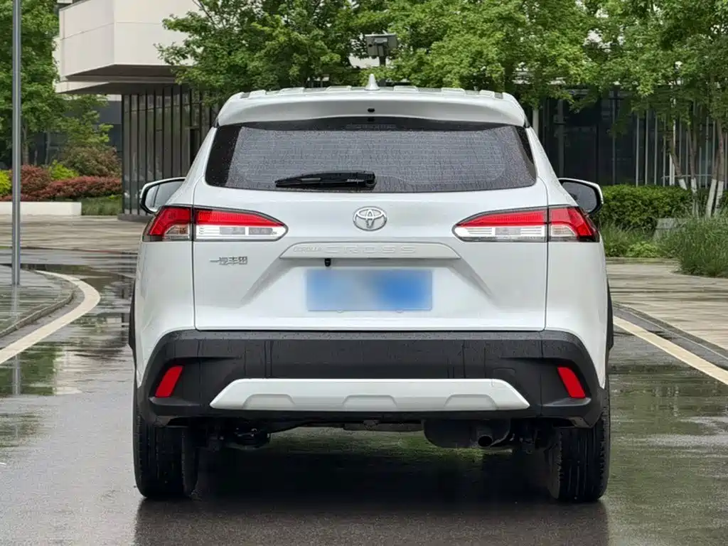 Toyota Corolla Cross 2025 — фото 25
