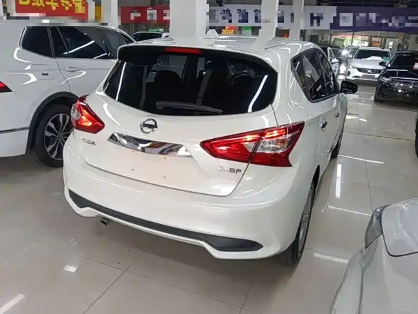 Nissan Tiida 2023