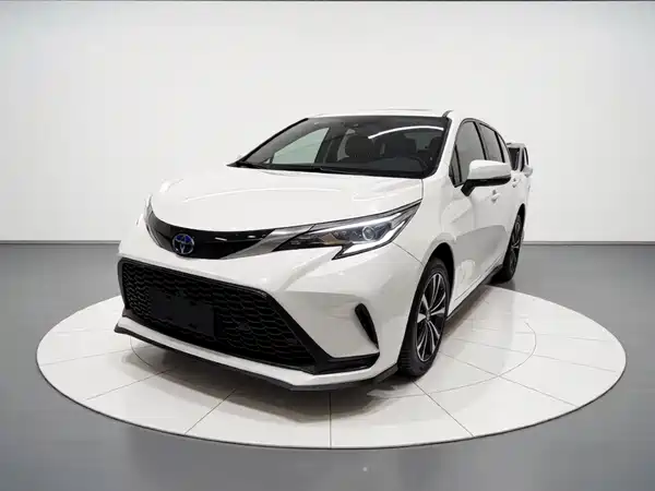 Toyota Granvia 2023