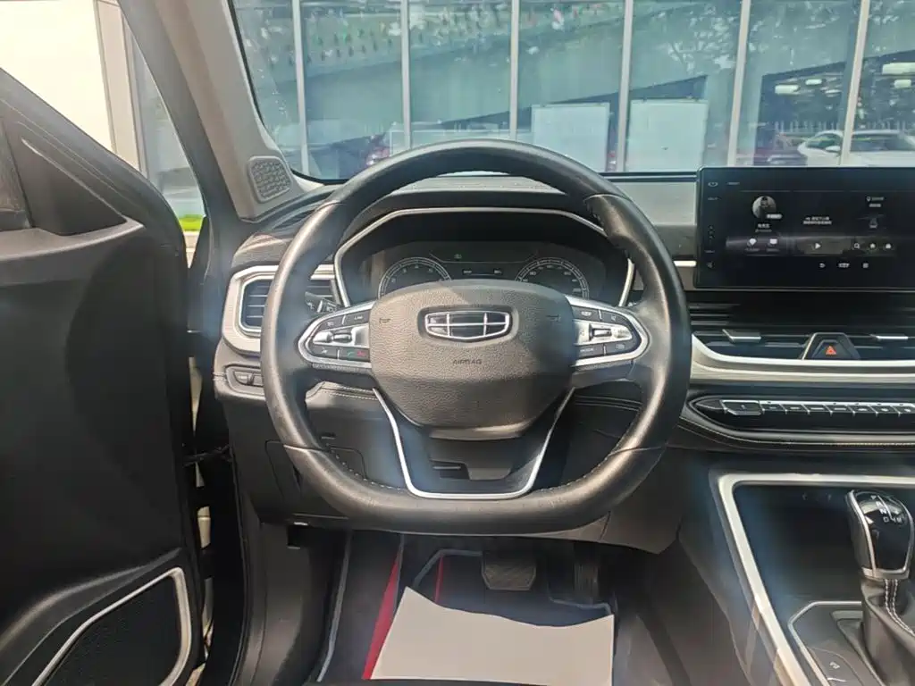 Geely Vision X6 2021 — фото 11