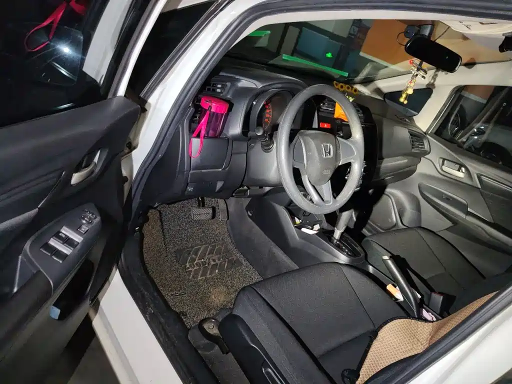 Honda Fit 2015 — фото 13