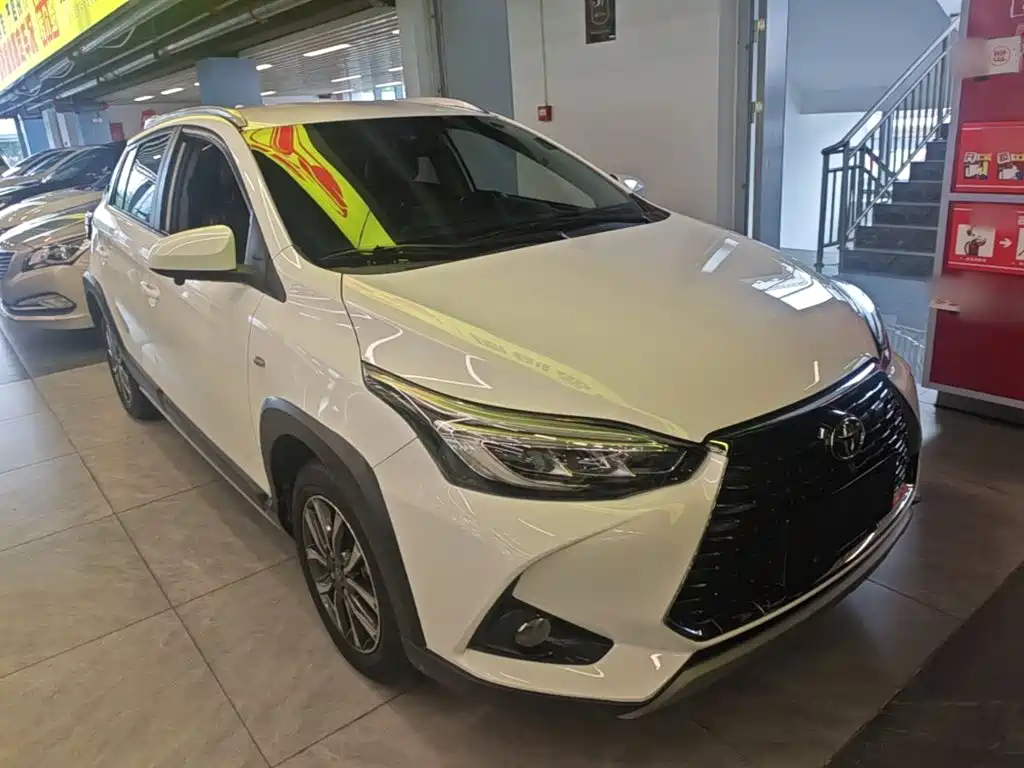 Toyota Yaris L 2020 — фото 4