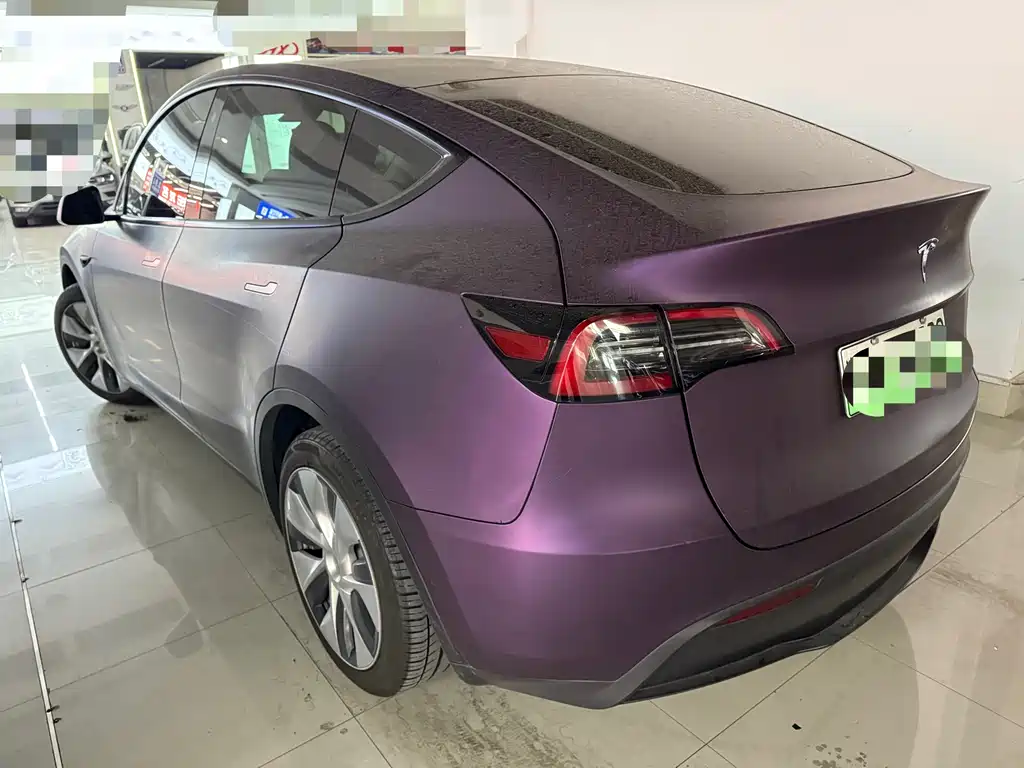 Tesla Model Y 2022 — фото 17