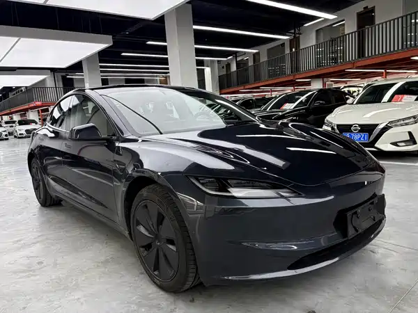 Tesla Model 3 2026