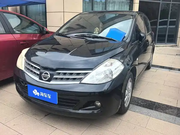 Nissan Tiida 2011
