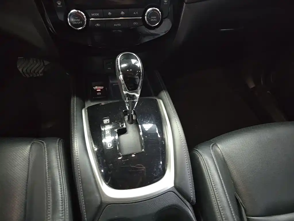 Nissan X-Trail 2020 — фото 14